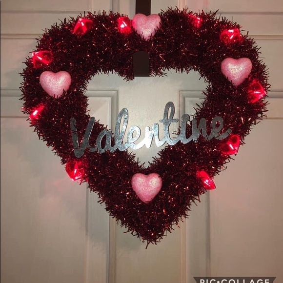Valentine’s Day wreath - Picture 1 of 1